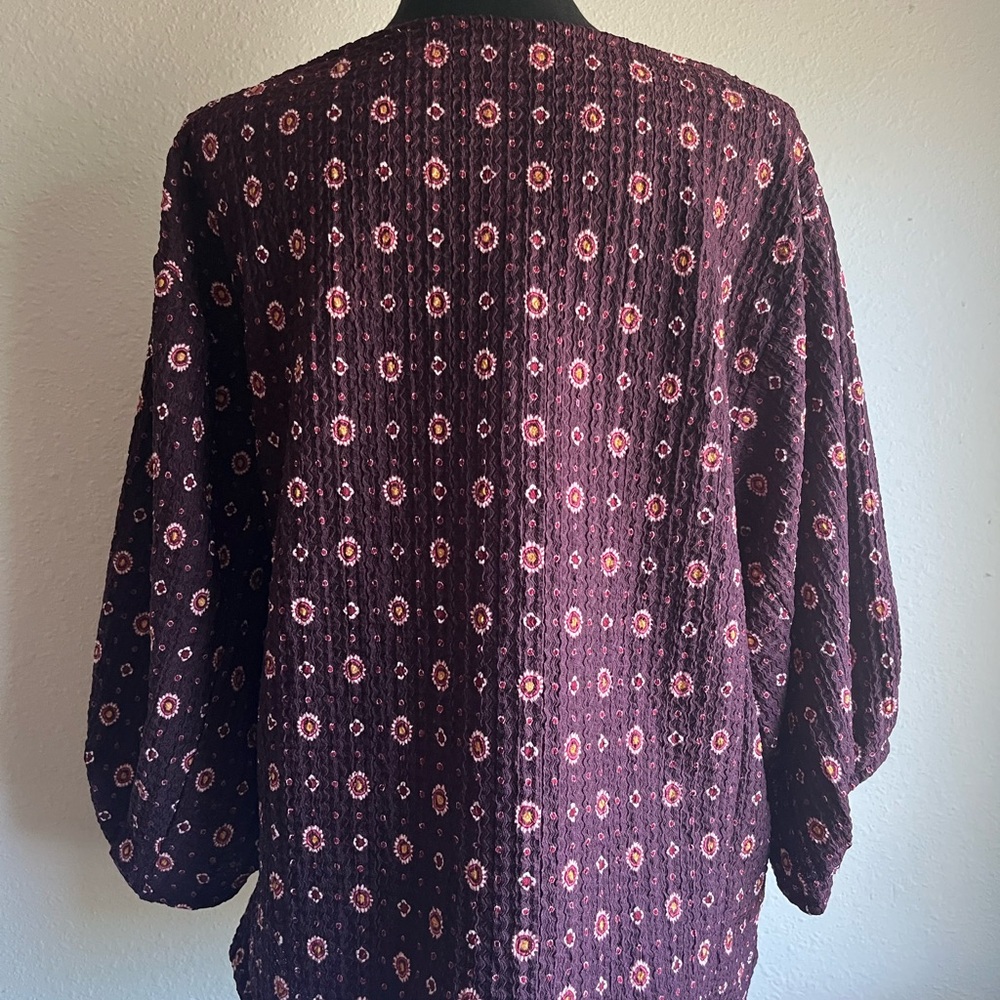 LOFT Maroon Patterned Textured Top - Picture 6 of 9